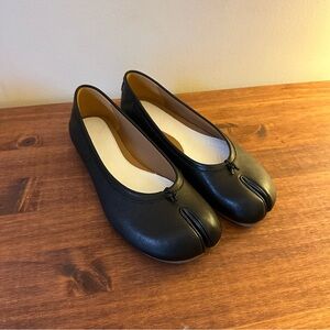 NWT | Tabi Ballet Flats